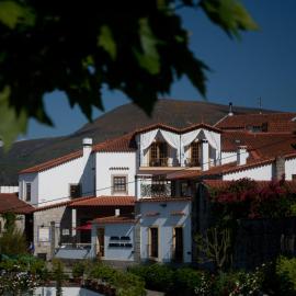 Hotel Rural Quinta da Geia，位于阿尔德亚达斯的酒店