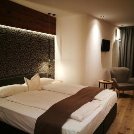 Cevedale Living Romance Hotel，位于科戈洛的酒店