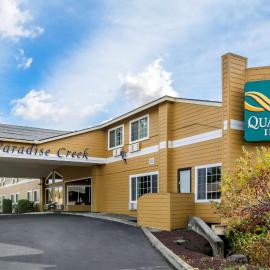 Quality Inn Paradise Creek Pullman，位于普尔曼的酒店