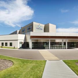Hotel Dene & Conference Centre，位于Cold Lake的酒店
