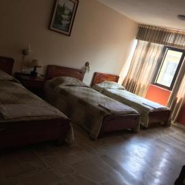 Hotel Diana Real,位于圣多明各德洛斯科罗拉多斯的酒店