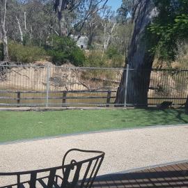 Adelphi Apartment 6 Riverview 2 BDRM, 1BDRM or 6A King Studio Riverview both with balconies，位于伊丘卡的酒店
