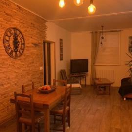 gîte de nonna，位于日韦的酒店