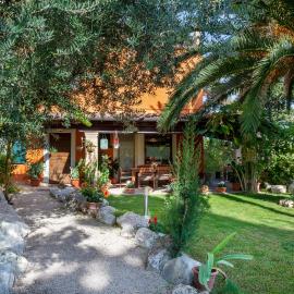 B&B LA GRADINA，位于奥西莫的酒店