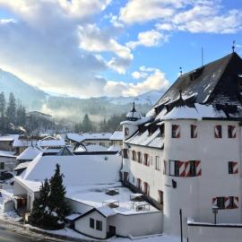Family Hotel Schloss Rosenegg，位于菲伯布伦的酒店