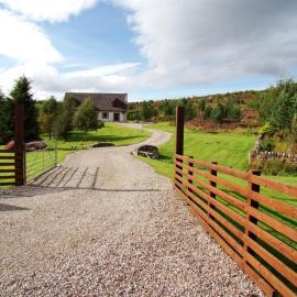 Binnilidh Mhor B&B，位于Glenmoriston的酒店