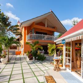 Oceane Self Catering，位于拉迪格岛的酒店