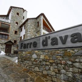Hotel Farré D'avall，位于巴鲁尔拉的酒店