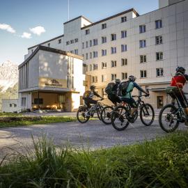 Arosa Mountain Lodge，位于阿罗萨的酒店