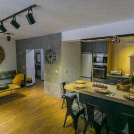 Anda Apartment，位于阿祖加的酒店