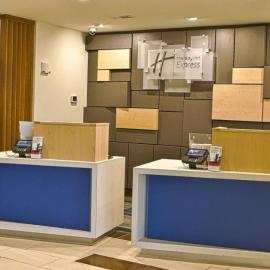 Holiday Inn Express McComb by IHG，位于麦库姆的酒店