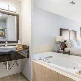 Red Lion Inn & Suites Des Moines，位于德梅因的酒店