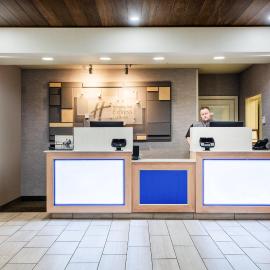 Holiday Inn Express Hotel & Suites Lewisburg by IHG,位于刘易斯堡的酒店