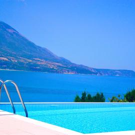 Sea View Villa Kefaloniaprivatevillas，位于卡拉瓦杜斯的酒店