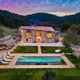 Can Buch ECOHotel Boutique & SPA，位于Sant Aniol de Finestras的酒店