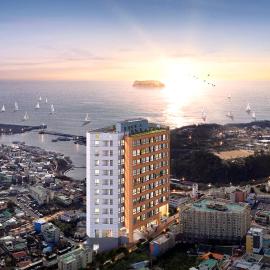Shin Shin Hotel Seogwipo，位于西归浦市的酒店
