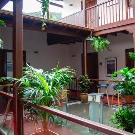 Hotel Escuela Rural Casa Los Herrera，位于埃尔米瓜的酒店