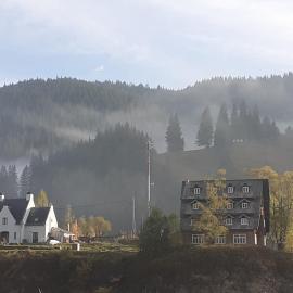 La Malu' Bistritei - Cabana de pe Stanca，位于Cîrlibaba Nouă的酒店