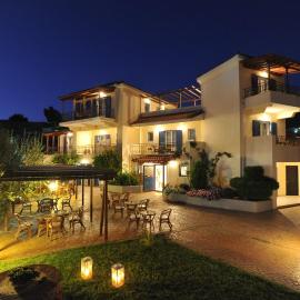 Fereniki Lemnos Suites，位于普拉蒂的酒店