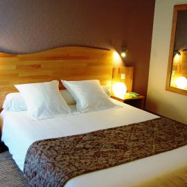 Hôtel Cositel, CIT'HOTEL Coutances，位于库唐斯的酒店