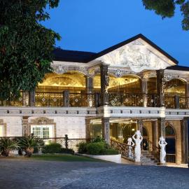 Rancho Bernardo Luxury Villas and Resort，位于Bagac的酒店