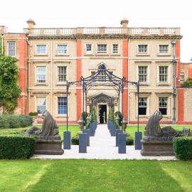 The Elms Hotel & Spa,位于阿伯利的酒店