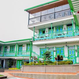Hotel La Floresta Salento，位于萨兰托的酒店