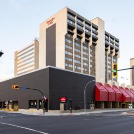 Ramada Plaza by Wyndham Regina Downtown，位于里贾纳的酒店