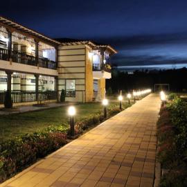 Hotel Campestre La Periquera，位于莱瓦镇的酒店