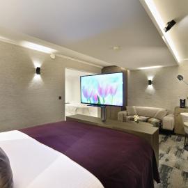 Hotel Charleroi Airport - Van Der Valk，位于沙勒罗瓦的酒店