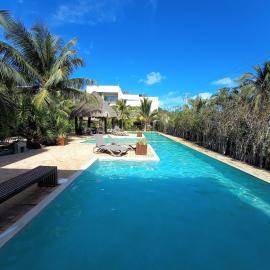 87972 Romantic condo, best retreat for a couple, 1 block from the Ocean，位于普罗格雷索的酒店