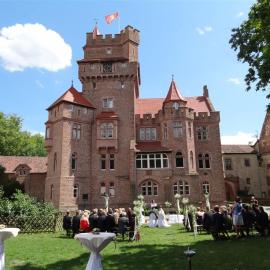 Schloß Altenhausen,位于Altenhausen的酒店