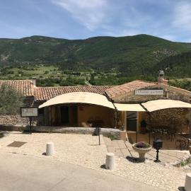 Hotel L'Oustau de la Font，位于Reilhanette的酒店