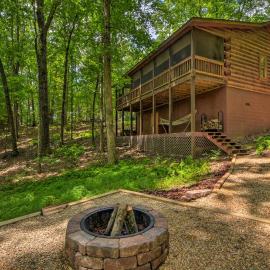 'Pinot & Pine' Chic Log Cabin ~ 5 Mi to Blue Ridge