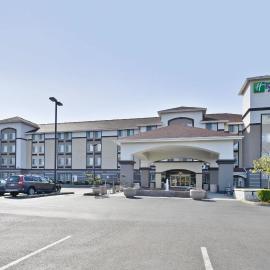 Holiday Inn Express & Suites Tacoma South - Lakewood by IHG，位于莱克伍德的酒店