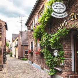 Schloß Destille，位于多尔马根的酒店