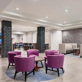 Holiday Inn Express Dumfries-Quantico by IHG，位于邓弗里斯的酒店