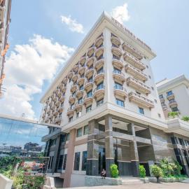 Mega Anggrek Hotel Jakarta Slipi,位于雅加达的酒店