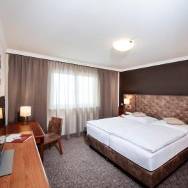 Hotel Weinberg GmbH，位于Preising的酒店