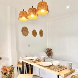 Best studio flat w/ NETFLIX near airport and beach!，位于麦克坦的酒店