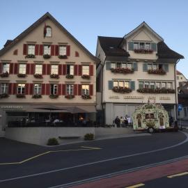 Café-Conditorei Hotel Huber，位于Lichtensteig的酒店