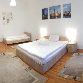 Fabini Apartments，位于梅迪亚什的酒店