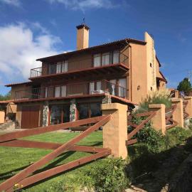 Luxurious Cabin Retreat in Tapalpa 4 Bedrooms 6 Bathrooms