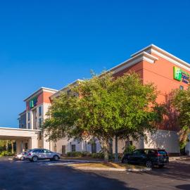 Holiday Inn Express Hotel & Suites Tampa-Anderson Road-Veterans Exp by IHG,位于坦帕的酒店
