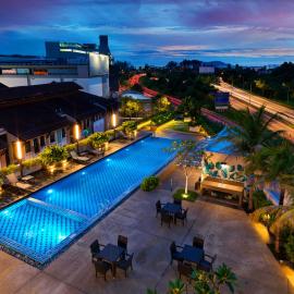 Eastin Hotel Penang,位于峇六拜的酒店
