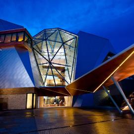 Sparkling Hill Resort and Spa - Adults-Only Resort，位于弗农的酒店