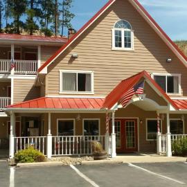 Keystone Boardwalk Inn and Suites，位于奇斯顿的酒店