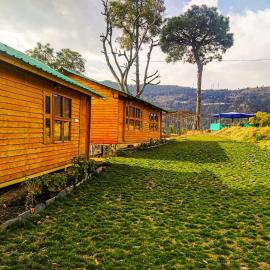 Golden valley cottages, Chail，位于柴尔的酒店