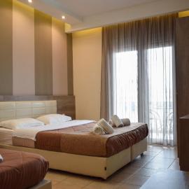 Filippion Hotel，位于克拉默特的酒店