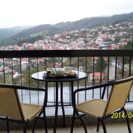 Valia Calda Hotel，位于Perivoli的酒店